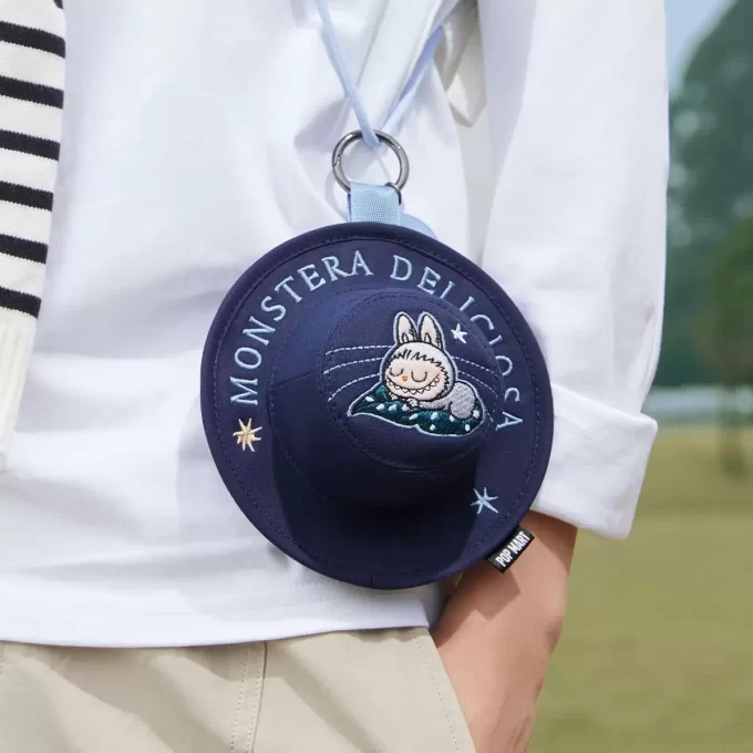 THE MONSTERS FALL IN WILD SERIES-Bucket Hat Mini Bag BIind Box